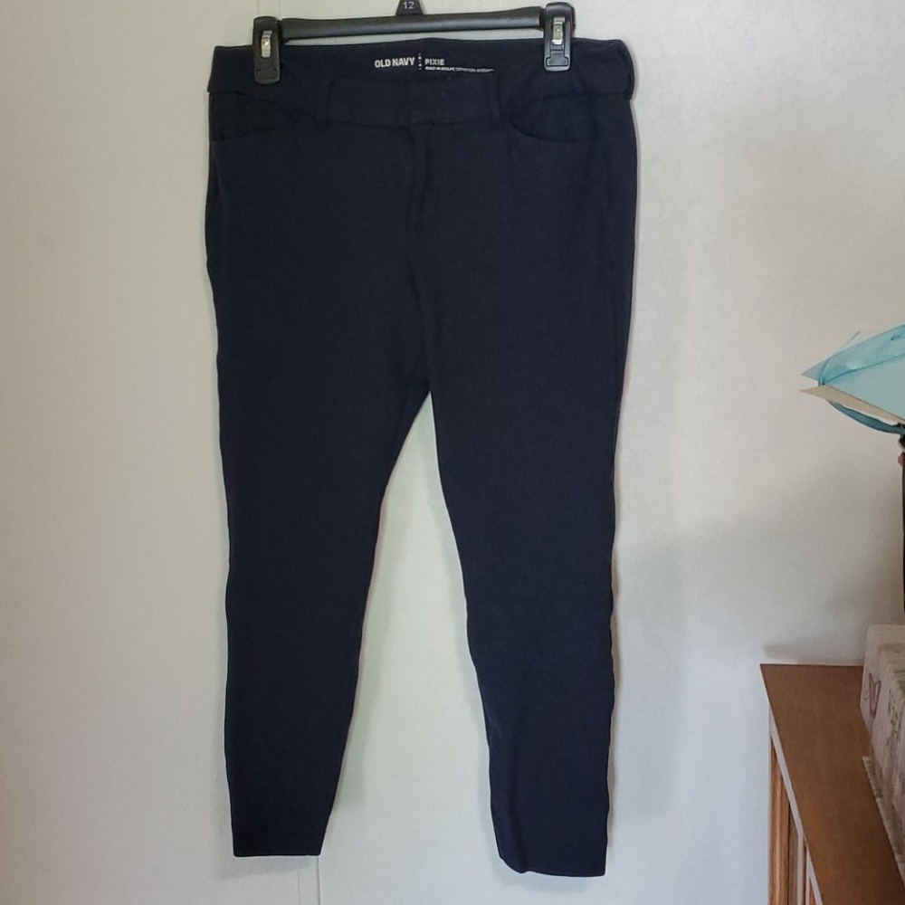Old Navy Pixie Ankle Pants